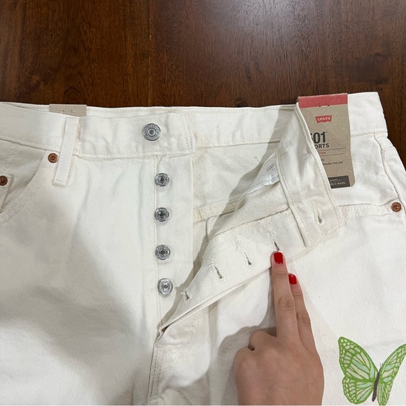 Levi’s 501 Give Me Butterflies High Rise Cut Off Denim Shorts Size 34 - Picture 5 of 10